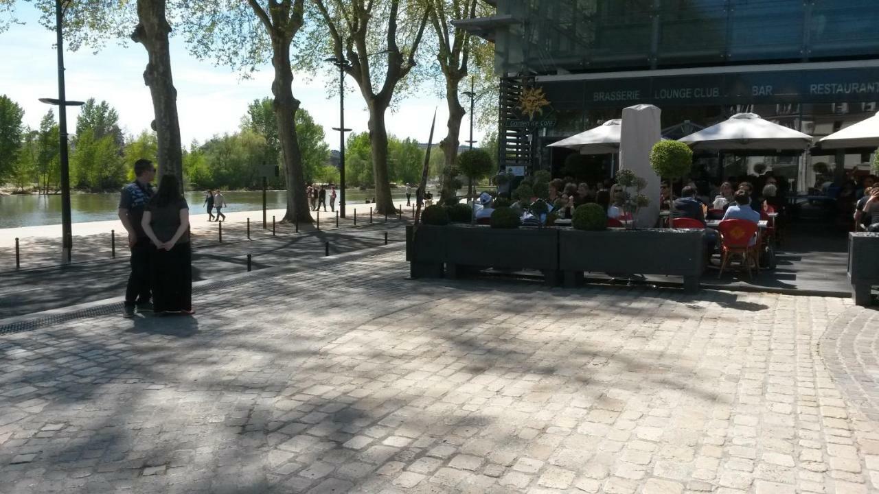 Appart La Gabare - Face Loire Quai Du Chatelet Orleans Bagian luar foto
